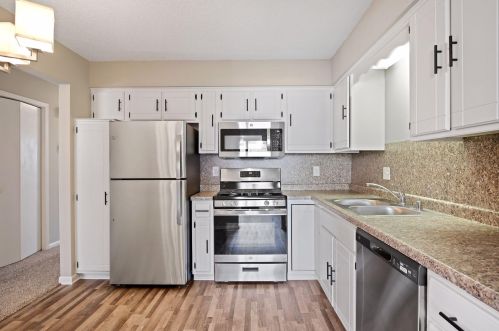 4112 Jordan Ave, Minneapolis, MN 55427-1052