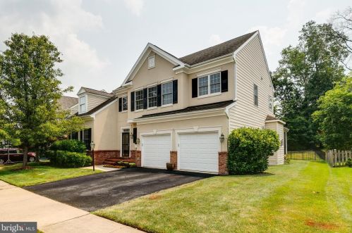 43721 Grey Oak Way, Leesburg, VA 20176-3859