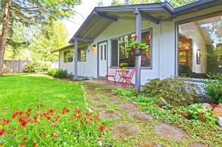 15922 Avondale Rd, Woodinville, WA 98077-9167