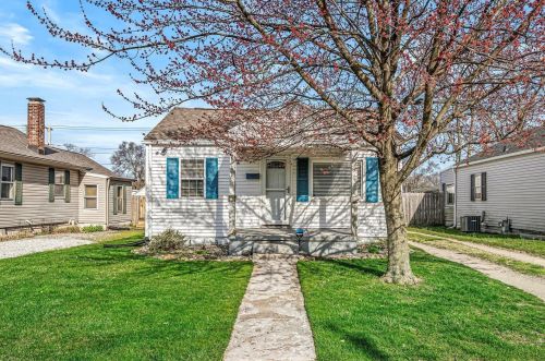 1006 Russell Ave, Mishawaka, IN 46544-4350