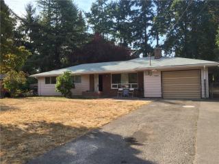 9304 Lake Dr, Lakewood, WA 98498-1136