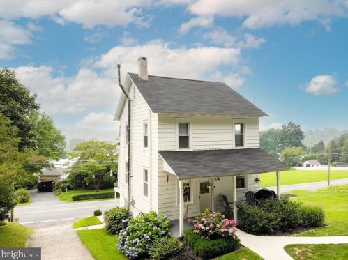 2149 Old Lancaster Pike, Swartzville PA  17569-9139 exterior
