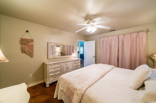 1511 Walnut Grv Rd, Midlothian TX  76065-4749 exterior