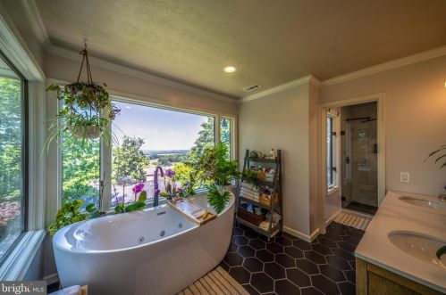 117 Diamond Ct, Harrisonburg VA  22801-3414 exterior