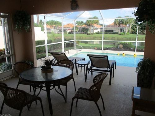 4158 Los Altos Ct, Naples FL  34109-1312 exterior