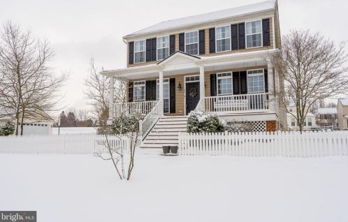 40 Kestrel Ln, Cochranville, PA 19330-9424