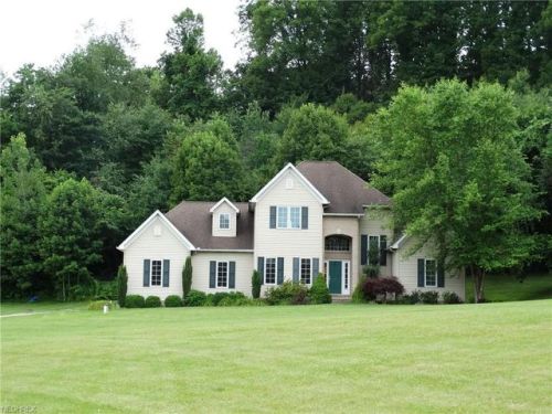 15190 Stanwood St, West Lebanon, OH 44618-9516