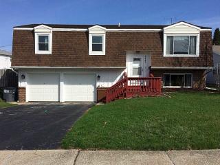 2227 Angel Ave, Toledo, OH 43611-1655