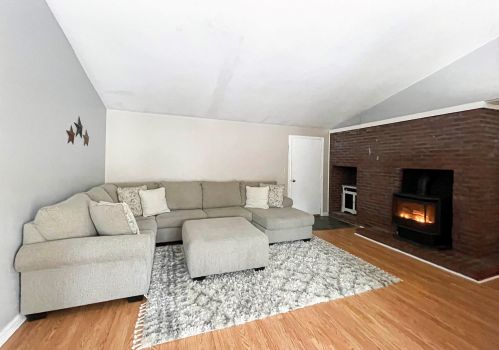 25 Redfield Cir, Derry, NH 03038-4838