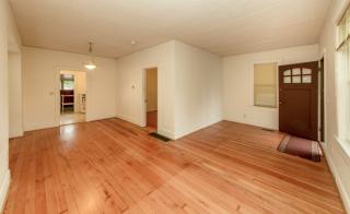 5513 11th Ave, Seattle WA  98107-3714 exterior