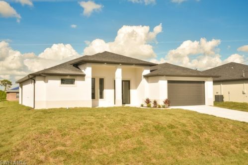 3214 14th St, Lehigh Acres, FL 33976