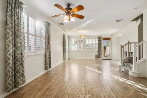 28421 Mirabelle Ln, Santa Clarita CA  91350-3240 exterior