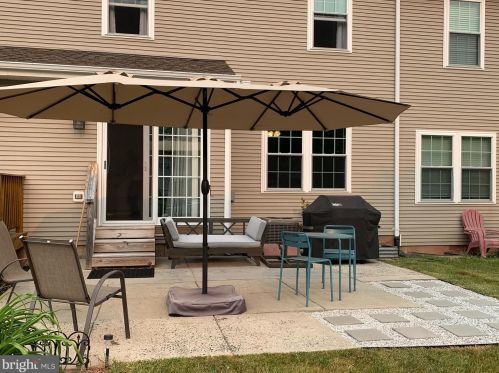 606 Gunpowder Ct, Collegeville, PA 19426-1862