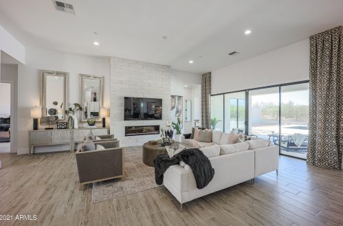 39383 29 Ave, Phoenix AZ 85009-5712 exterior