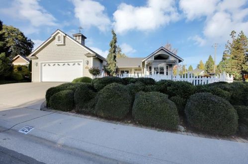 125 Scotia Pne Cir, Grass Valley CA  95945-5418 exterior