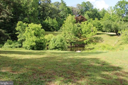 9085 James Madison Pkwy, Owens VA  22485-4903 exterior