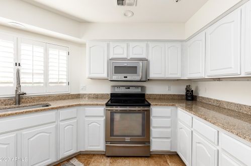 7628 77 Pl, Scottsdale AZ 85258-3499 exterior