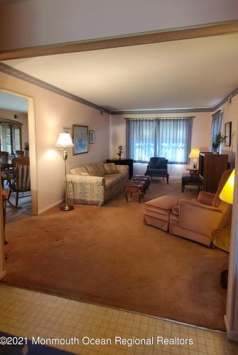 24 Everest Dr, Bricktown, NJ 08724-4910