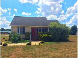 2625 Rock Dam Rd, Lincolnton NC  28092-6870 exterior