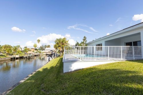 1457 16 St, Cape Coral FL  33990-6717 exterior