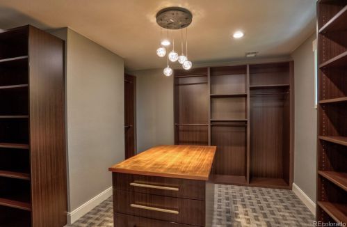 2732 Jackson St, Denver CO  80210-6638 exterior