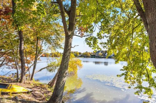 9 Noto Dr, North Providence RI  02904-2905 exterior