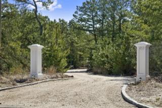 872 Montauk Hwy, Promised Land, NY 11930