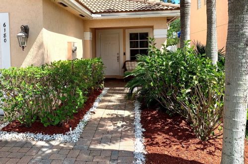 6180 Adriatic Way, West Palm Beach, FL 33413-1083
