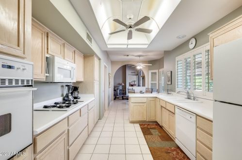 15006 Heritage Dr, Sun City AZ  85375-5976 exterior