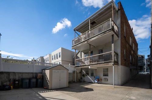 1950 Bogart Ave, Bronx, NY 10462-3420