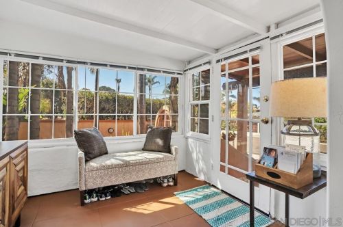 232 Rios Ave, Solana Beach CA  92075-1240 exterior