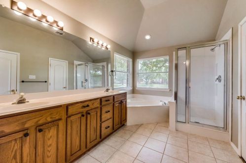 3712 Longhorn Dr, Denton TX  76210 exterior