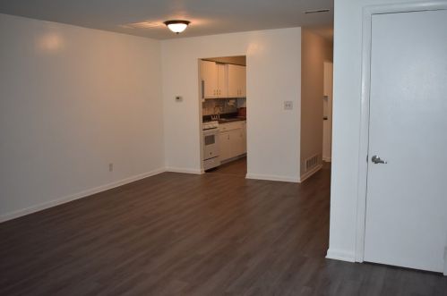 324 College Park Dr, Moon Twp, PA 15108-2312