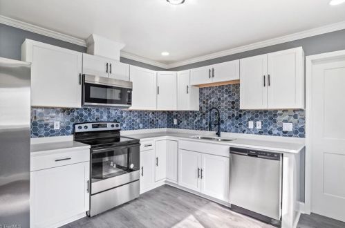 300 Erwin St, Greensboro NC 27406-2834 exterior