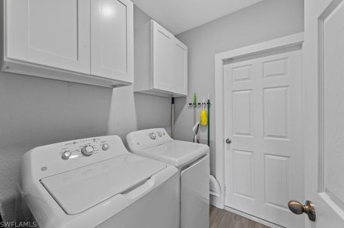 2436 4 St, Cape Coral FL  33909-1923 exterior