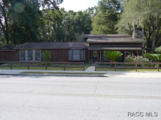 725 Park Ave, Chiefland, FL 32626-0434