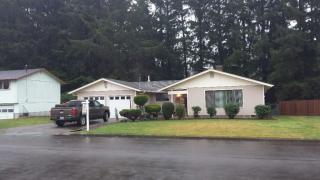 3187 Ridgeway Dr, Winchester Bay, OR 97467-1885