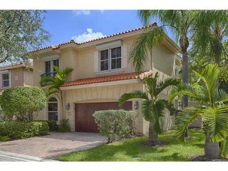 1465 Breakwater Ter, Hollywood, FL 33019-5020