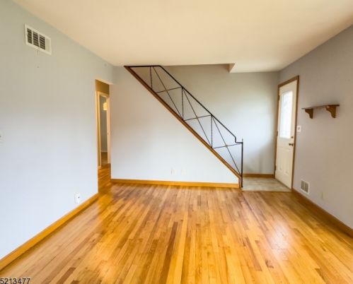 22 Fisher Pl, Clark NJ  07066-3239 exterior