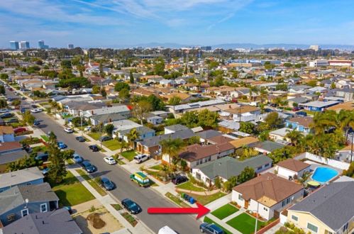 4835 132nd St, Hawthorne, CA 90250-5040