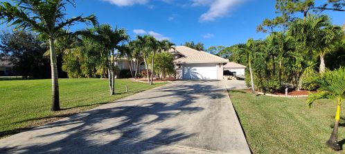 11681 61st St, West Palm Beach, FL 33412-1883