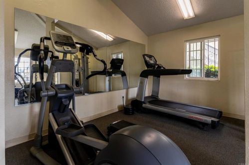 145 El Norte Pkwy, Escondido CA  92026-2531 exterior