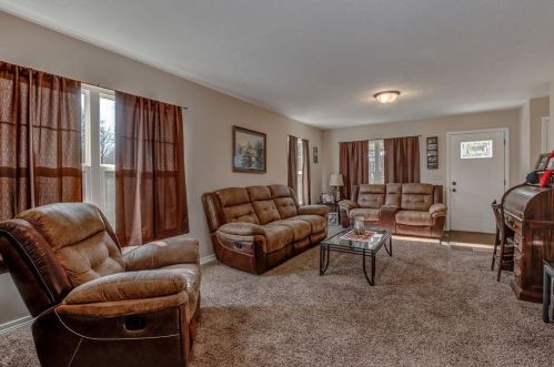 210 Allen St, Franklin OH  45005-2106 exterior