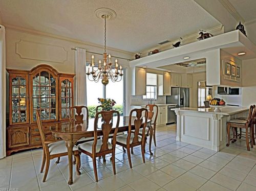 3484 Donoso Ct, Naples FL 34109-1395 exterior