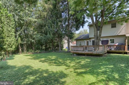 9148 Joyce Ln, Hummelstown PA  17036-9299 exterior