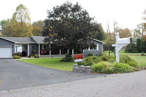 135 Maple Meadow Mining Rd, Lester, WV 25865-9597