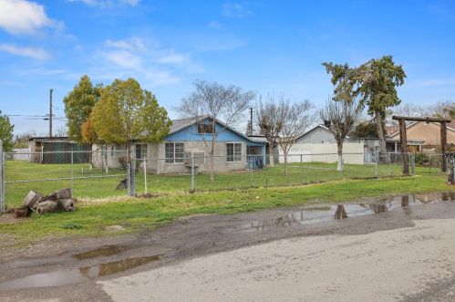 925 Wheatley Ave, Modesto, CA 95351-2517