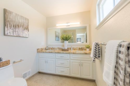 1638 Bittern Dr, Sunnyvale CA  94087-4604 exterior