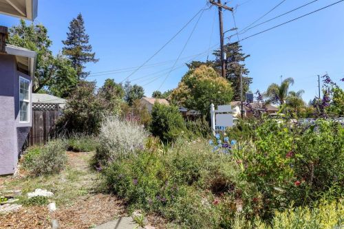 2101 Mesa Way, Santa Rosa, CA 95407-6767