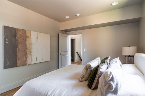 330 Pike St, Covington KY 41011-2127 exterior